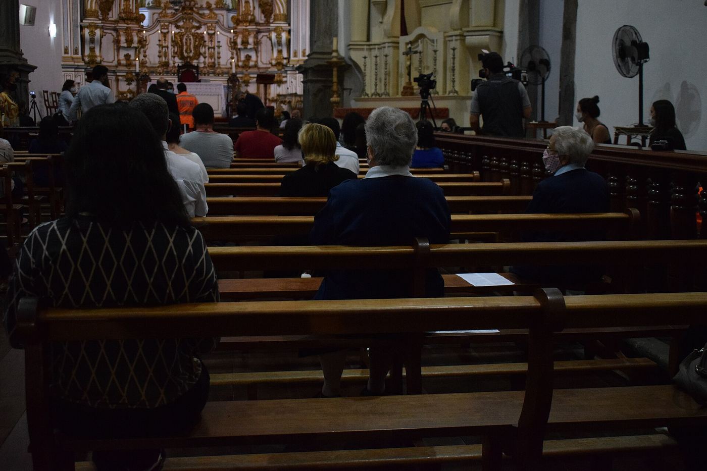Missa em memória das vítimas em Mariana